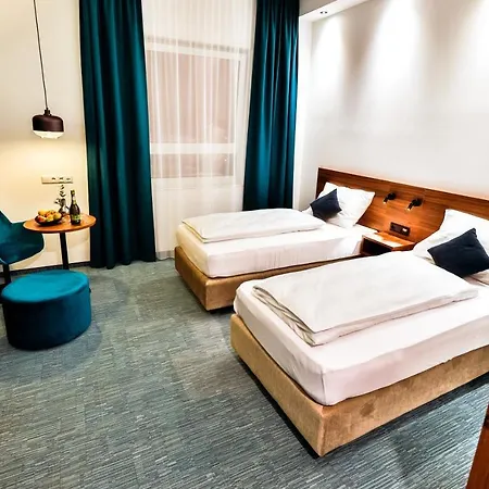 Zeit 4* Lenzing